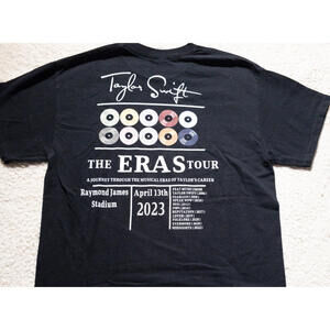Taylor Swift THE ERAS TOUR 2023 Backprint T Shirt Gildan Heavy Cotton Black M